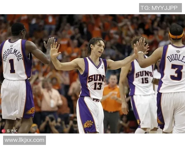 回顾2012年劳尔的辉煌足球生涯与传奇成就 回顾2012年劳尔的辉煌足球生涯与传奇成就