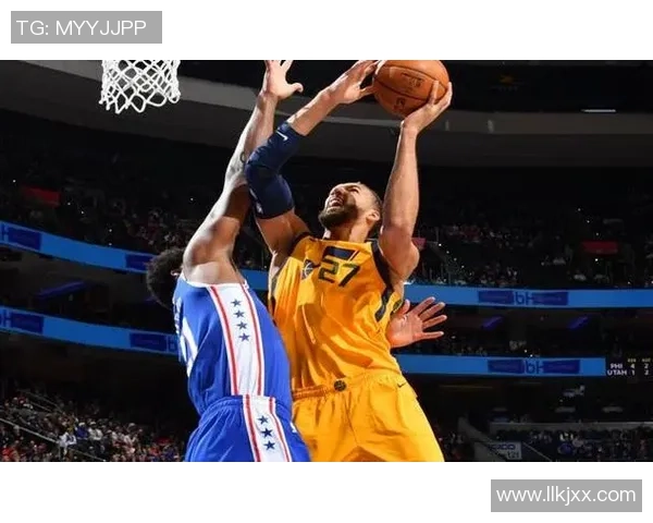 深圳篮球队技术变革引发热议探索新战术与团队协作的未来发展方向 深圳篮球队技术变革引发热议探索新战术与团队协作的未来发展方向