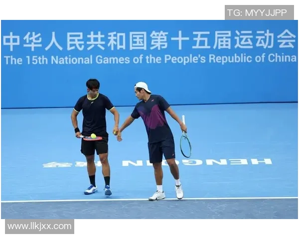 重庆网球队整体压制战术解析与实战应用研究 重庆网球队整体压制战术解析与实战应用研究